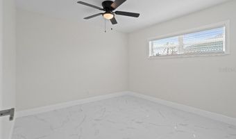 1024 SPINDLE PALM Way, Apollo Beach, FL 33572