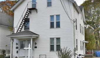 6 Cushing St, Cumberland, RI 02864