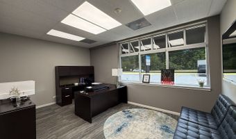 777 E Algonquin Rd, Algonquin, IL 60102