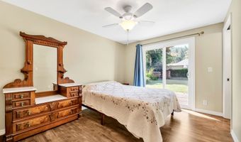 41800 MADRONE St, Springfield, OR 97478