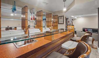 9715 SINGLETON Dr, Bethesda, MD 20817