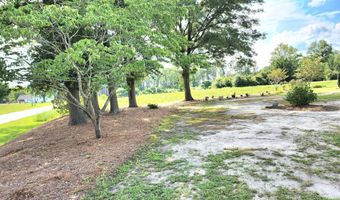 1731 Halltown Rd, Autryville, NC 28318