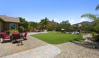 2928 Burnet Dr, Escondido, CA 92027