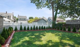 20 Beech St, Belleville, NJ 07109