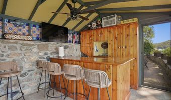 5 Shady Knls, Danbury, CT 06811