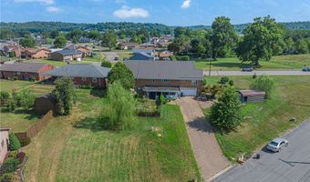 2404 Calvert St, Aliquippa, PA 15001