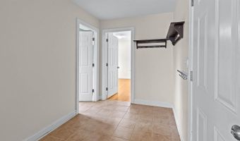 183 Skyline Rd, Bangor, ME 04401