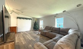 132 S SAINT THOMAS Cir, Apollo Beach, FL 33572