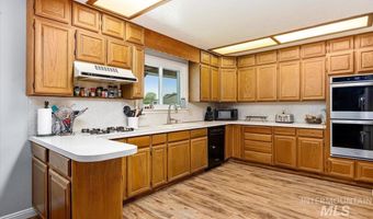 209 Fruitland Ave N, Buhl, ID 83316
