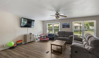 102 McConkey Ave, Barboursville, WV 25504