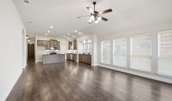 515 Lakeview Dr, Alvarado, TX 76009