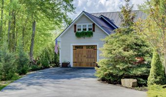 635 Firehouse Rd, Alburgh, VT 05440
