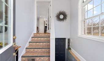 14 Hulls Ct, Jamestown, RI 02835