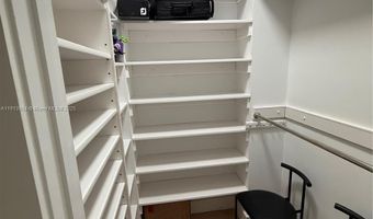 19500 E Turnberry Way 18D, Aventura, FL 33180