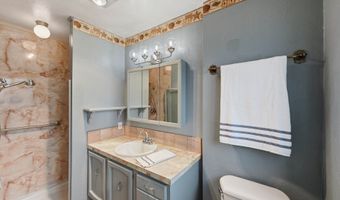 835 12TH St, Bandon, OR 97411