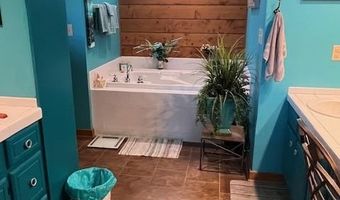 1320 Pine Lodge Rd, Batesville, MS 38606