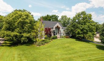 2529 Thornapple Dr, Ann Arbor, MI 48103