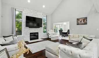 48821 Tremont Dr, Macomb, MI 48044