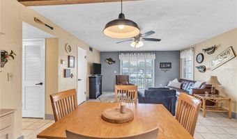 1640 JUNO Trl 205C, Astor, FL 32102