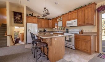 43942 Rainbow Ln, Angelus Oaks, CA 92305