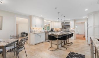 120 Fox Run, East Greenwich, RI 02818
