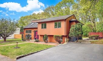 6 Birch St, Johnston, RI 02919