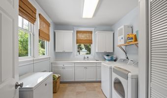 592 Kinnakeet Way, Bald Head Island, NC 28461