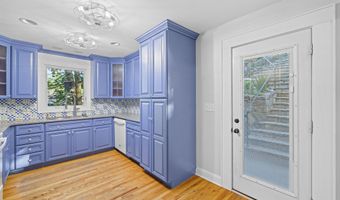 32 Rocky Glen Rd, Danbury, CT 06810