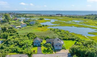 124 Houston Ave, Narragansett, RI 02882