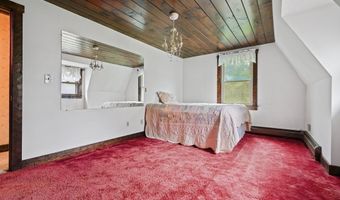 18 Lynn Ellen Dr, Acushnet, MA 02743