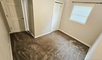 861 Oak Crst, Baxter Springs, KS 66713