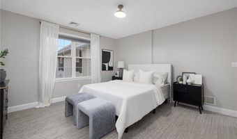 5 Morgan Ct, Lincoln, RI 02865