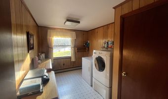 157 Main Rd, Abbot, ME 04406