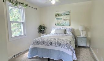 398 N Chillicothe Rd, Aurora, OH 44202