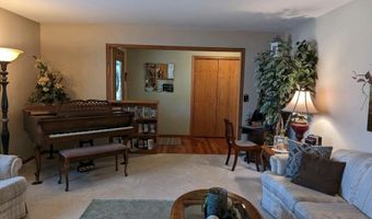 1899 Eisenhower Cir, Aberdeen, SD 57401