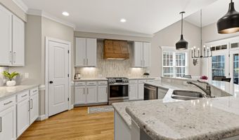 67 Old Grove Ln, Apex, NC 27502