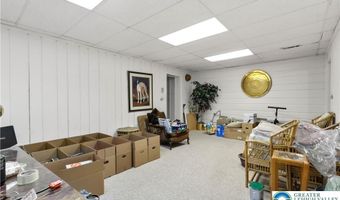 2730 Chew St, Allentown, PA 18104