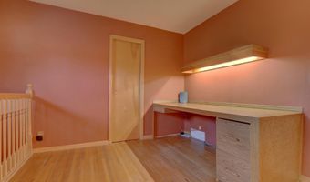 201 4th St, Armstrong, IA 50514