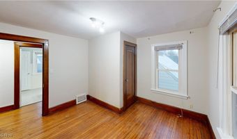 1525 Brown St, Akron, OH 44301