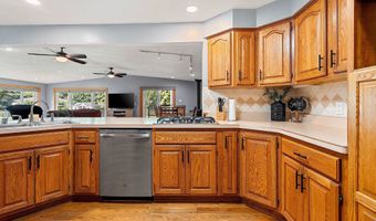 1201 S LEE St, Appleton, WI 54915