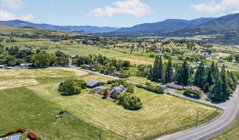 39 E Valley View Rd, Ashland, OR 97520