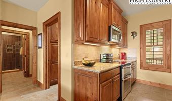 552 Penny Ln 2B, Banner Elk, NC 28604