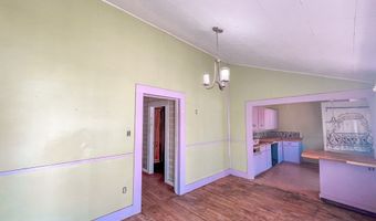 206 W Ave B, Alpine, TX 79830