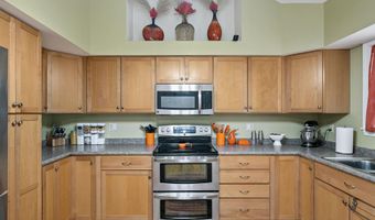 13 Queen St, Barre, VT 05641