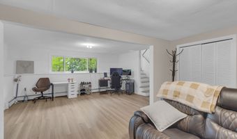41 Elbow Hill Rd, Brookfield, CT 06804
