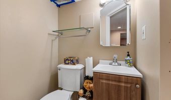 50 Towne St, Amityville, NY 11701