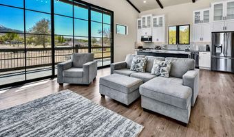 275 N 400 E, Annabella, UT 84711