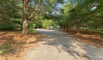 34 Winsor Ave, Johnston, RI 02919