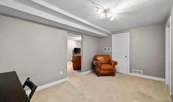 6914 CORDOVA Dr, Cheyenne, WY 82009