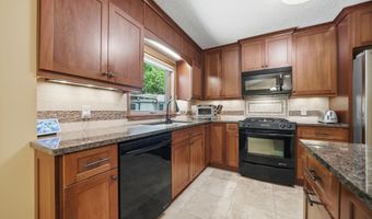 12568 Everest Ct E, Apple Valley, MN 55124